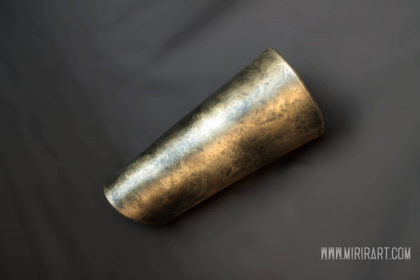 Basic Tall Bracer