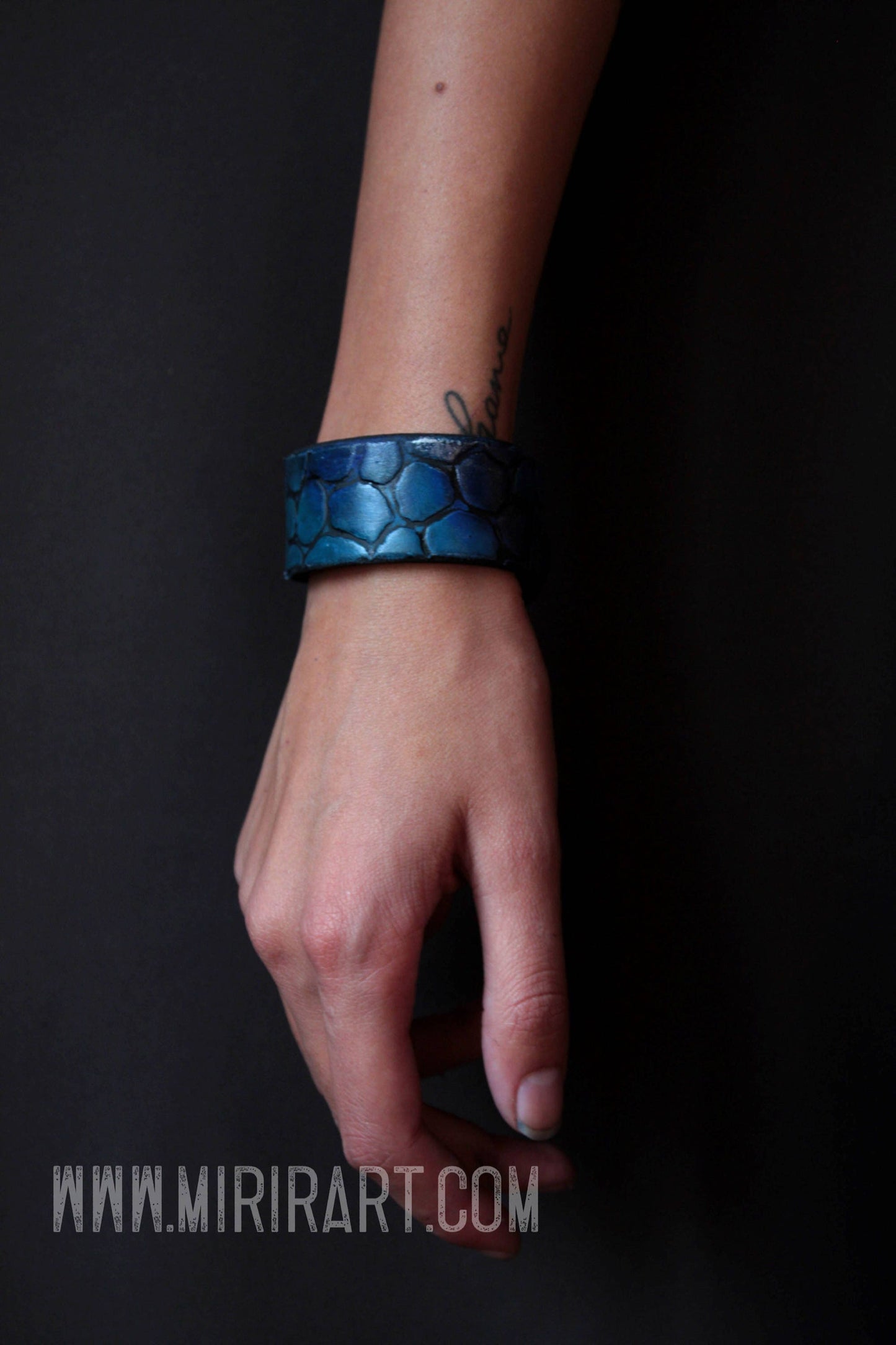 Elemental Dragon Slim Bracer